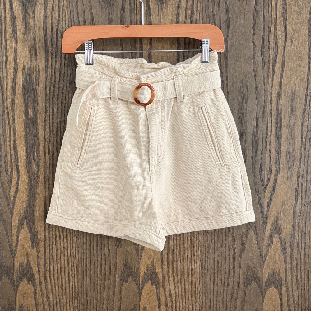 Zara • Twill Shorts